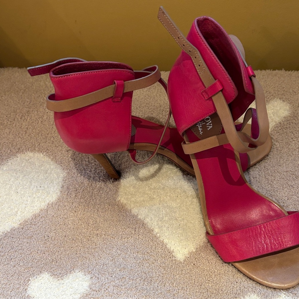 Cole Haan Fuchsia and Beige Heels